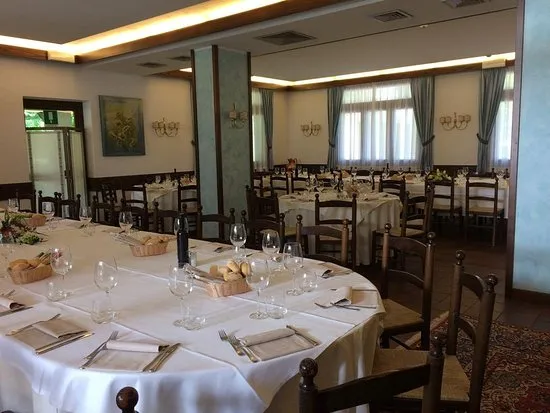 Cessione di partecipazioni del 100% del Capitale Sociale di DE.MA. Servizi S.r.l. proprietaria di uno storico e rinomato Albergo, Bar e Ristorante sotto l'insegna "Bella Venezia"