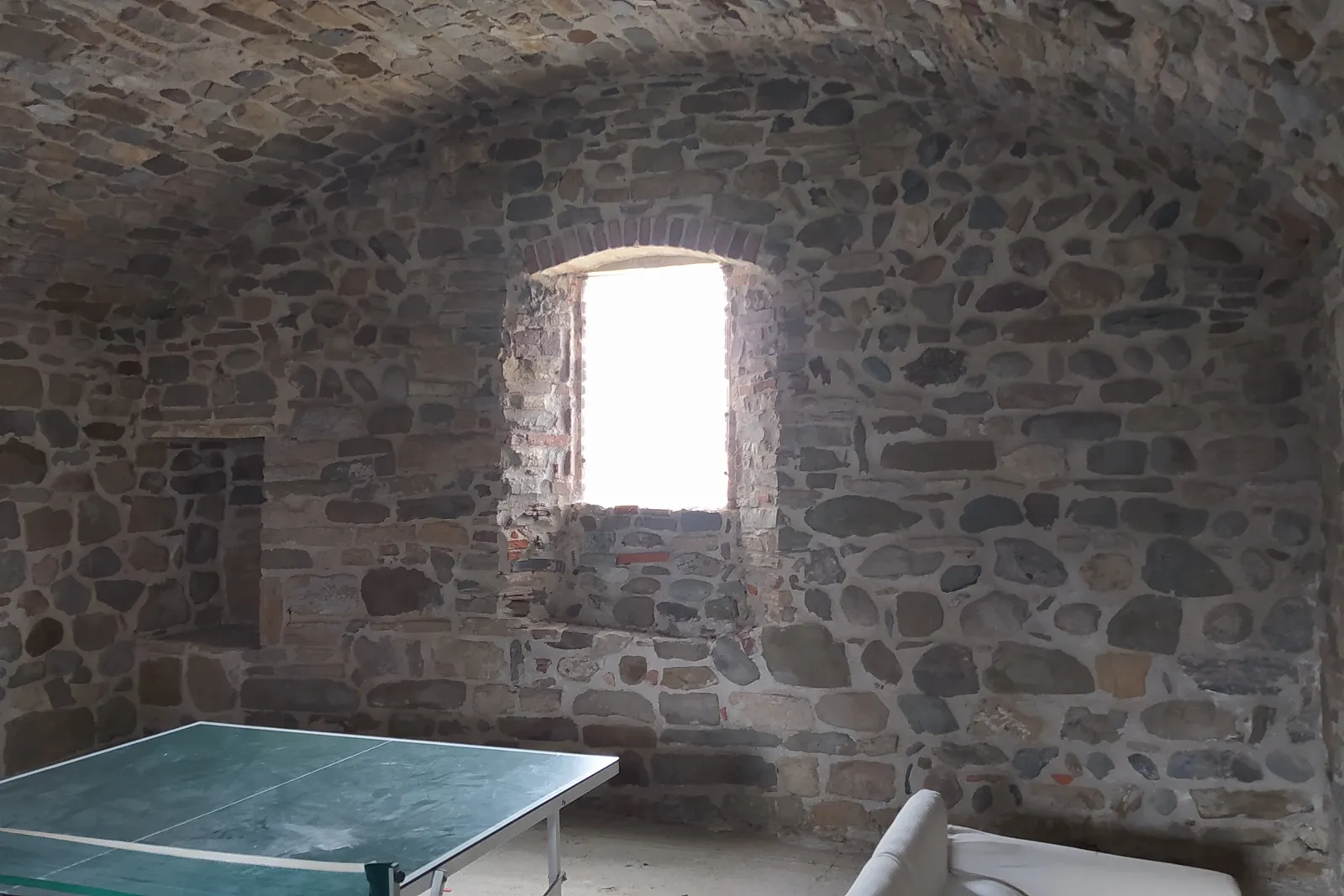 compendio immobiliare in parte residenziale e in parte ex piano di recupero del Borgo Sant’Andrea
