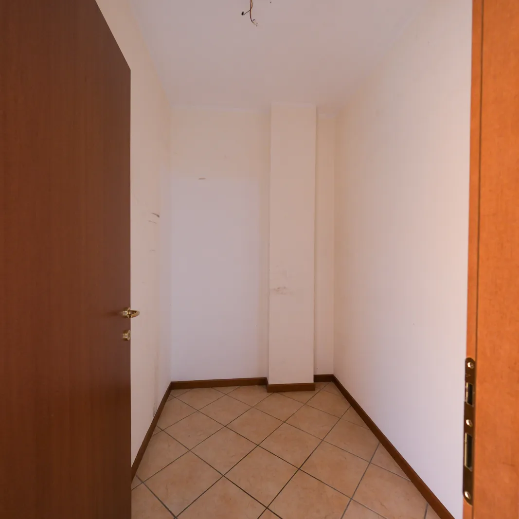 Appartamento sub 7 e box su 41