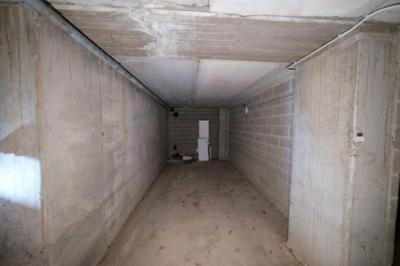 n.1 box singolo sub 37