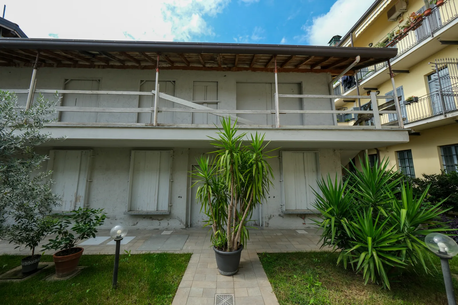 Immobile residenziale al rustico, composto da 4 alloggi