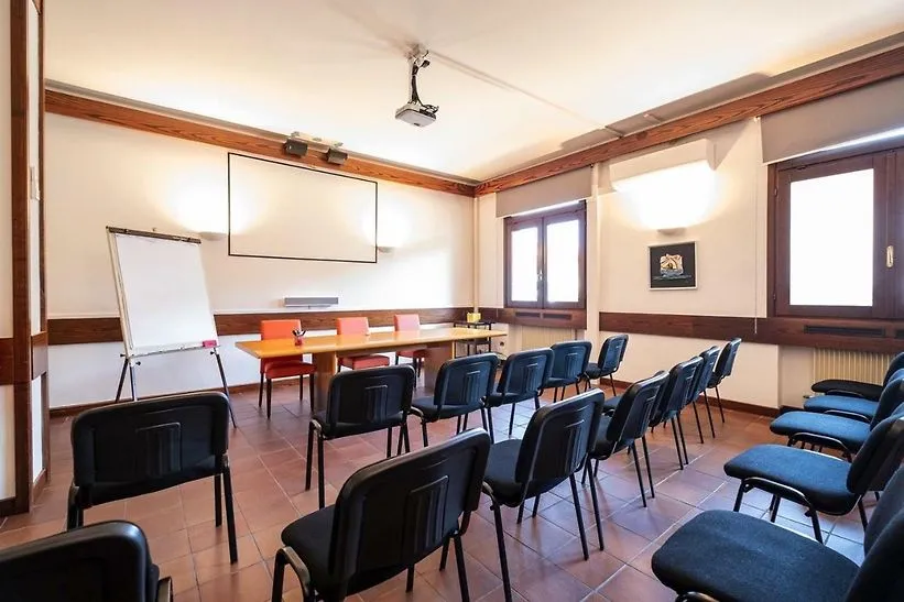 Cessione di partecipazioni del 100% del Capitale Sociale di DE.MA. Servizi S.r.l. proprietaria di uno storico e rinomato Albergo, Bar e Ristorante sotto l'insegna "Bella Venezia"