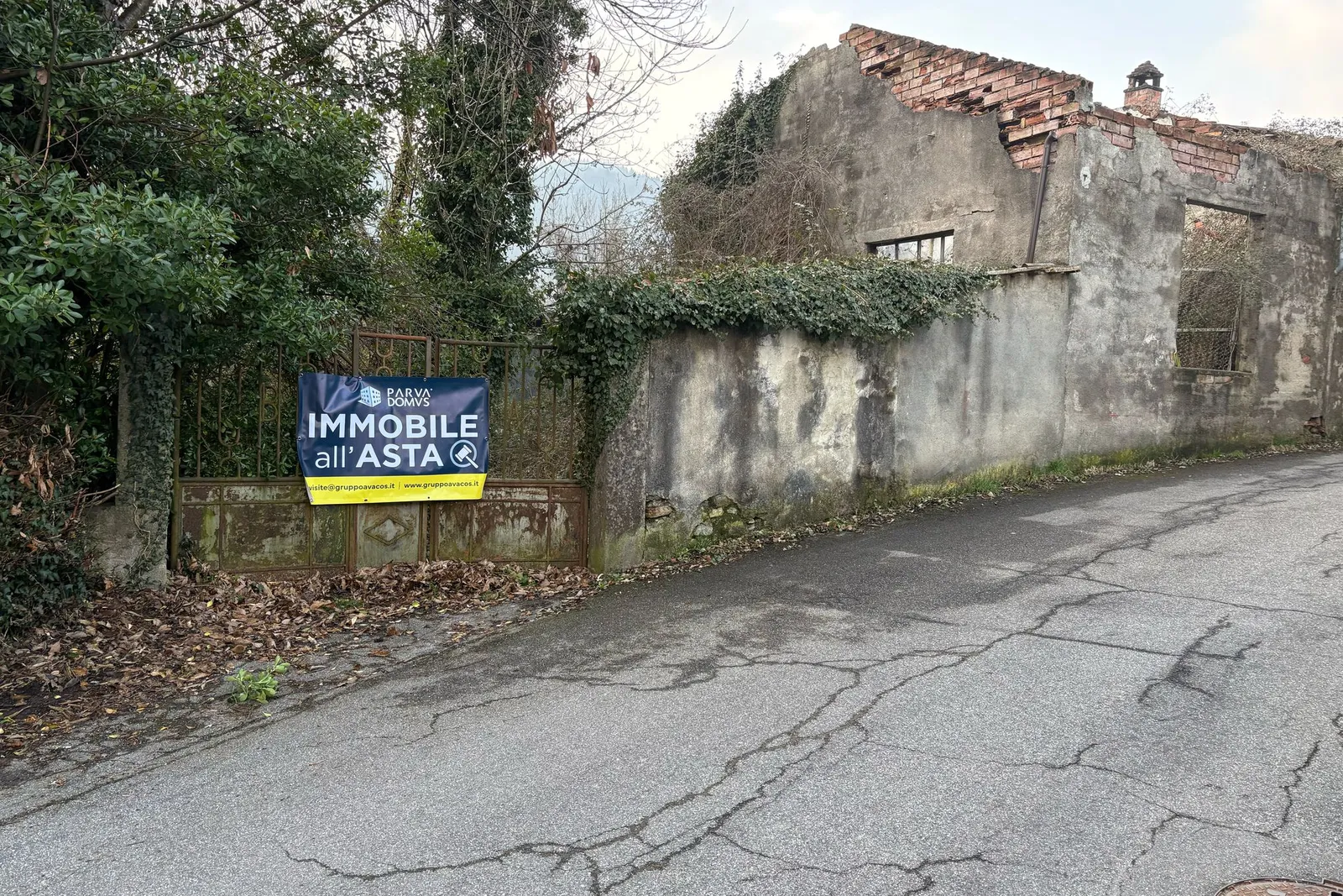 complesso residenziale da ristrutturare