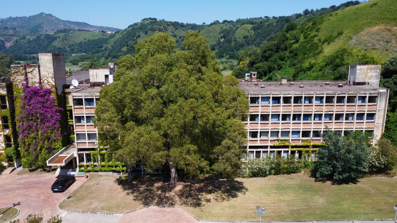 Immobile, in precedenza in parte adibito all’esercizio di attività alberghiera