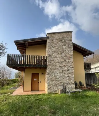 Villetta con giardino e box