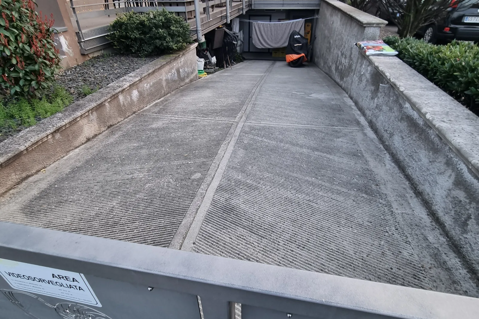 Ramo d'azienda comprendente struttura alberghiera,beni mobili,ecc.