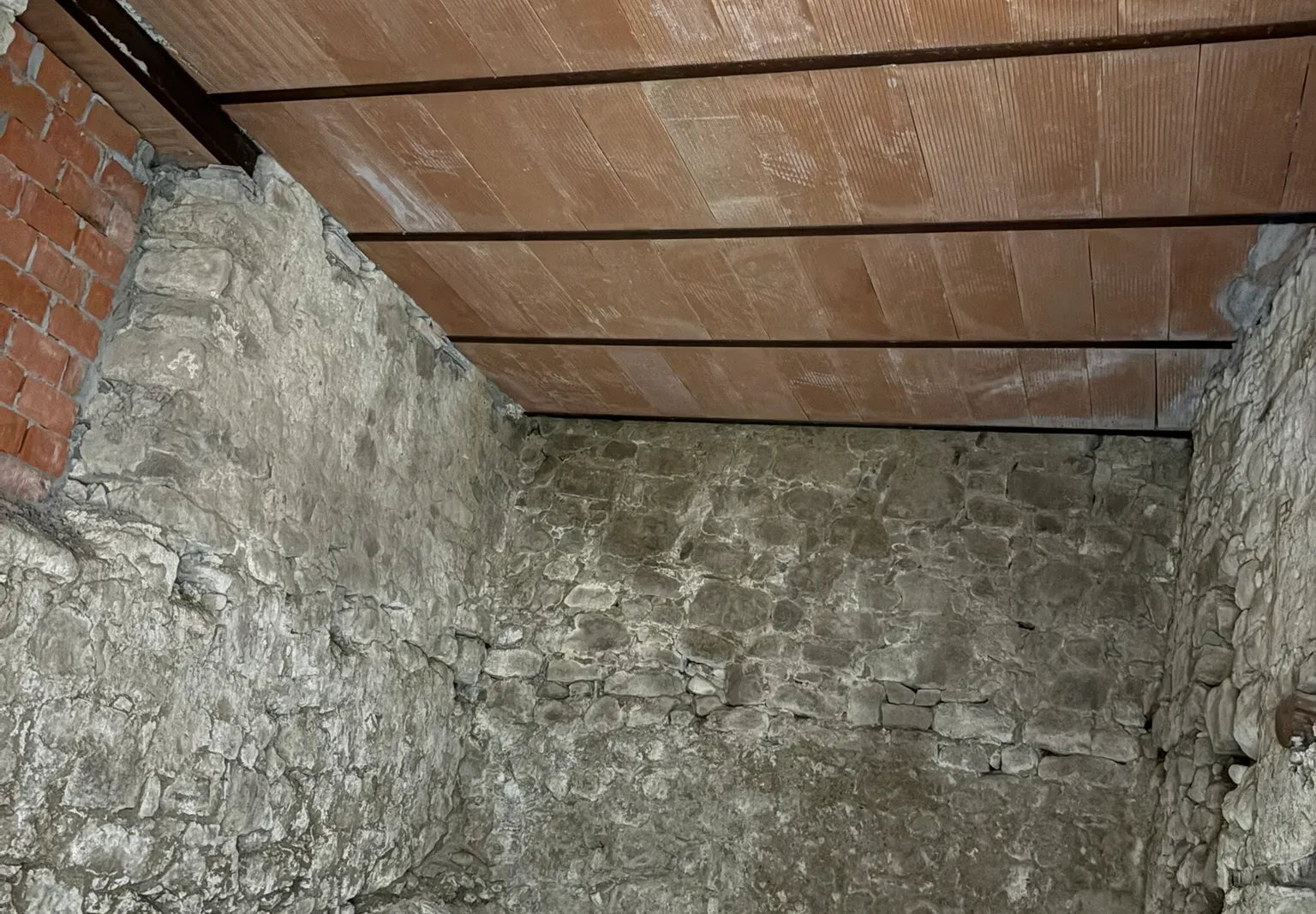 Fabbricato da ristrutturare