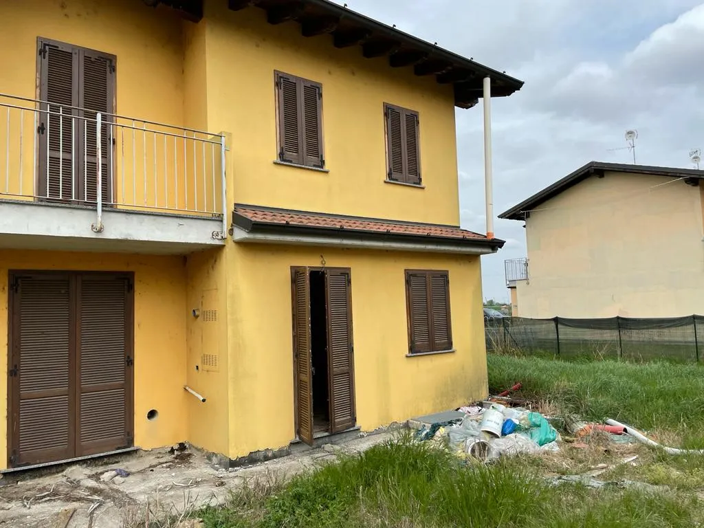 Villetta a schiera in costruzione