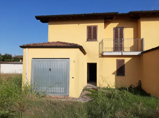 Villetta a schiera in costruzione
