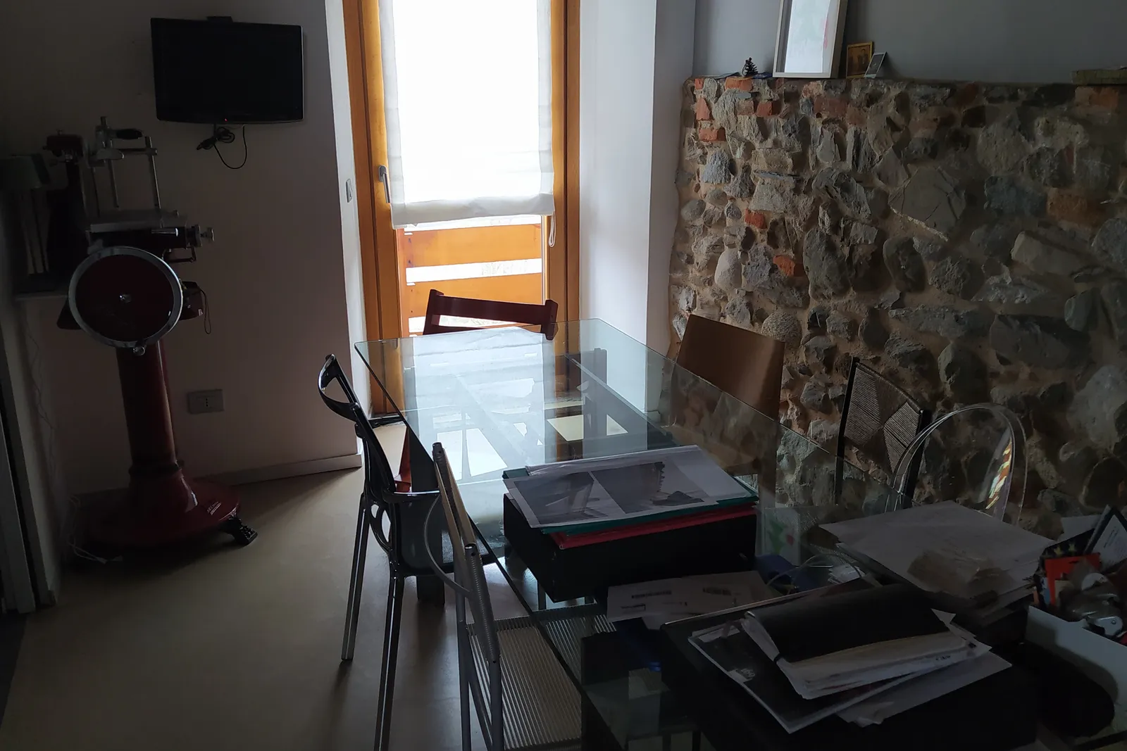 compendio immobiliare in parte residenziale e in parte ex piano di recupero del Borgo Sant’Andrea