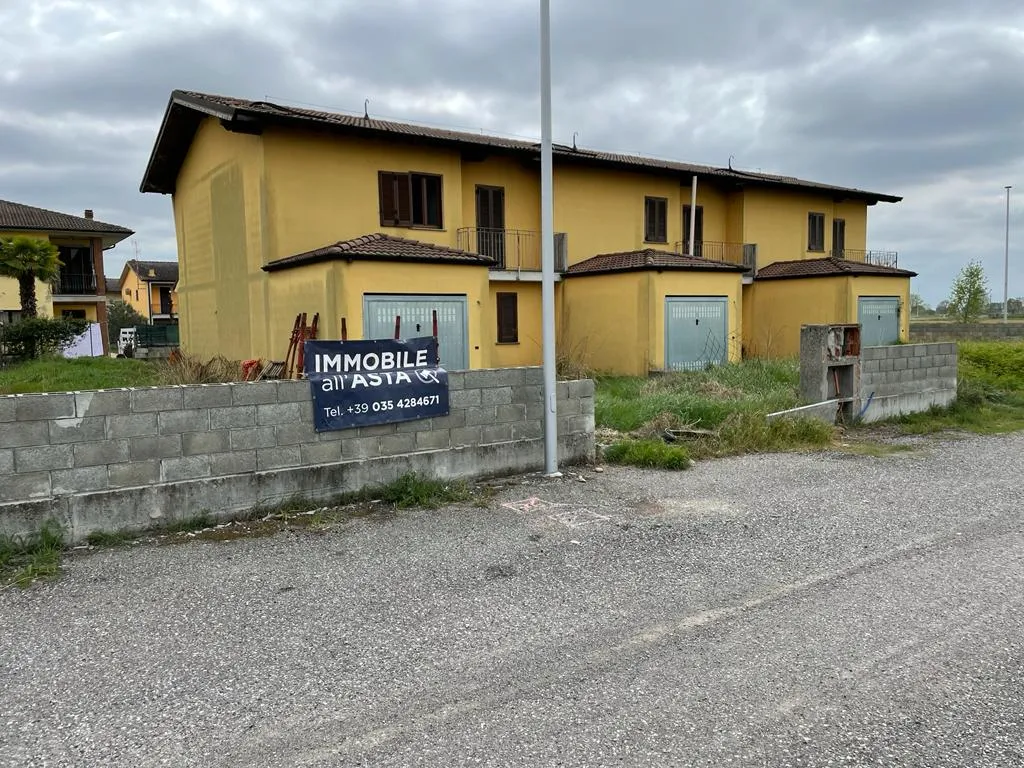 Villetta a schiera in costruzione