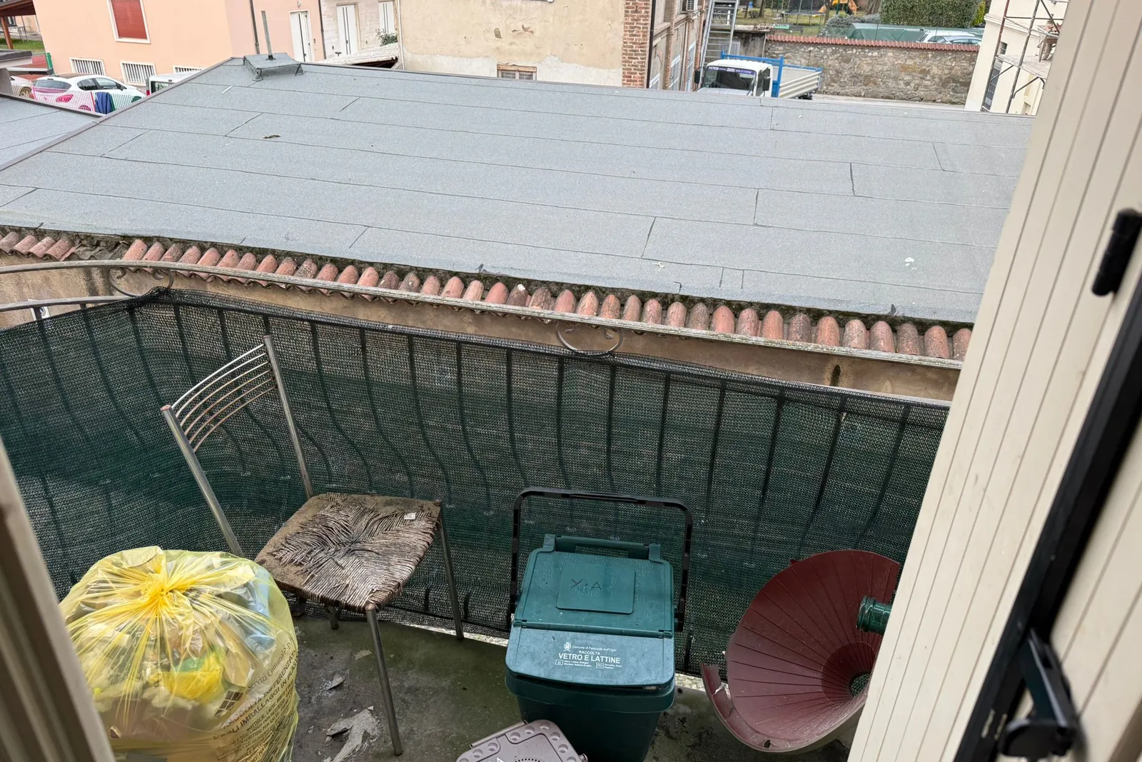Appartamento e posto auto scoperto