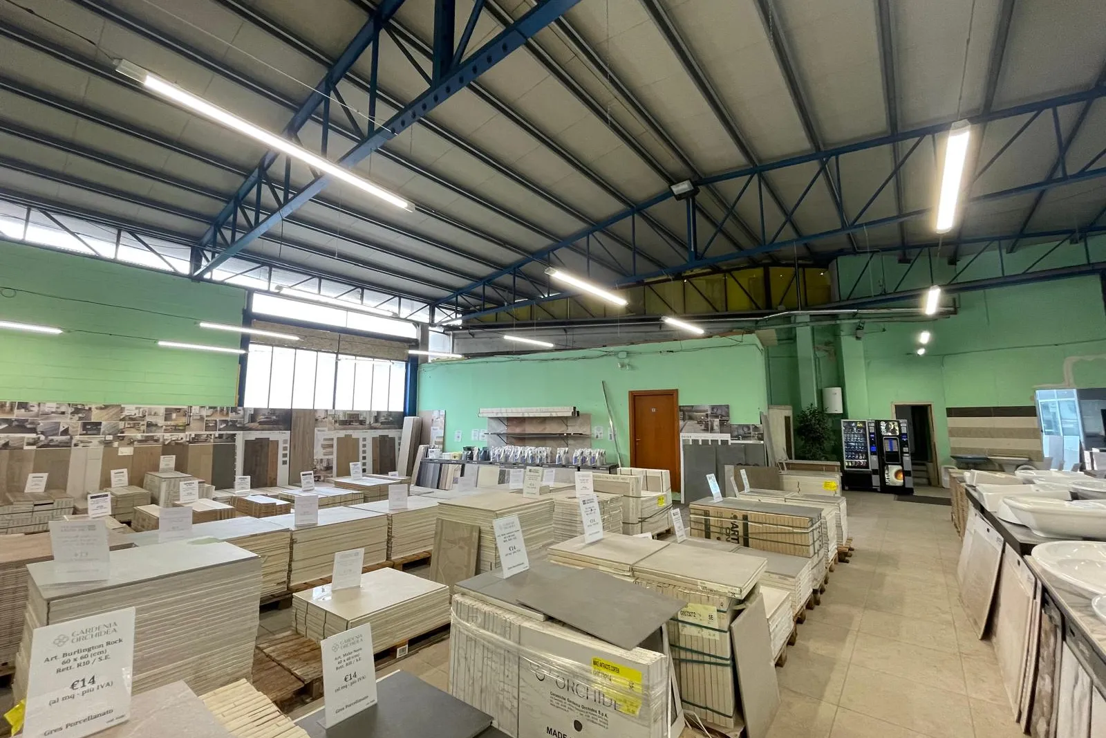 Capannone industriale