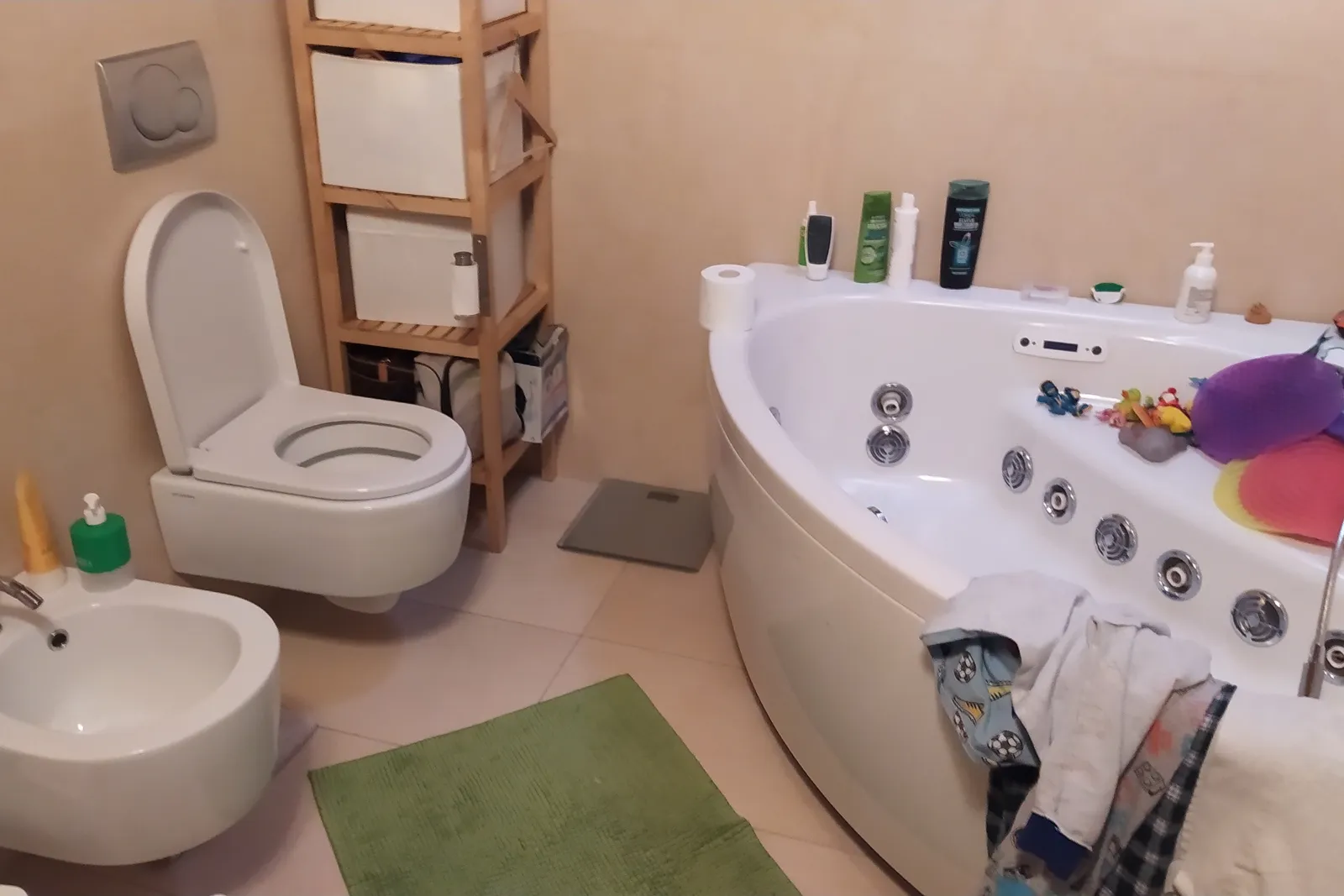 compendio immobiliare in parte residenziale e in parte ex piano di recupero del Borgo Sant’Andrea