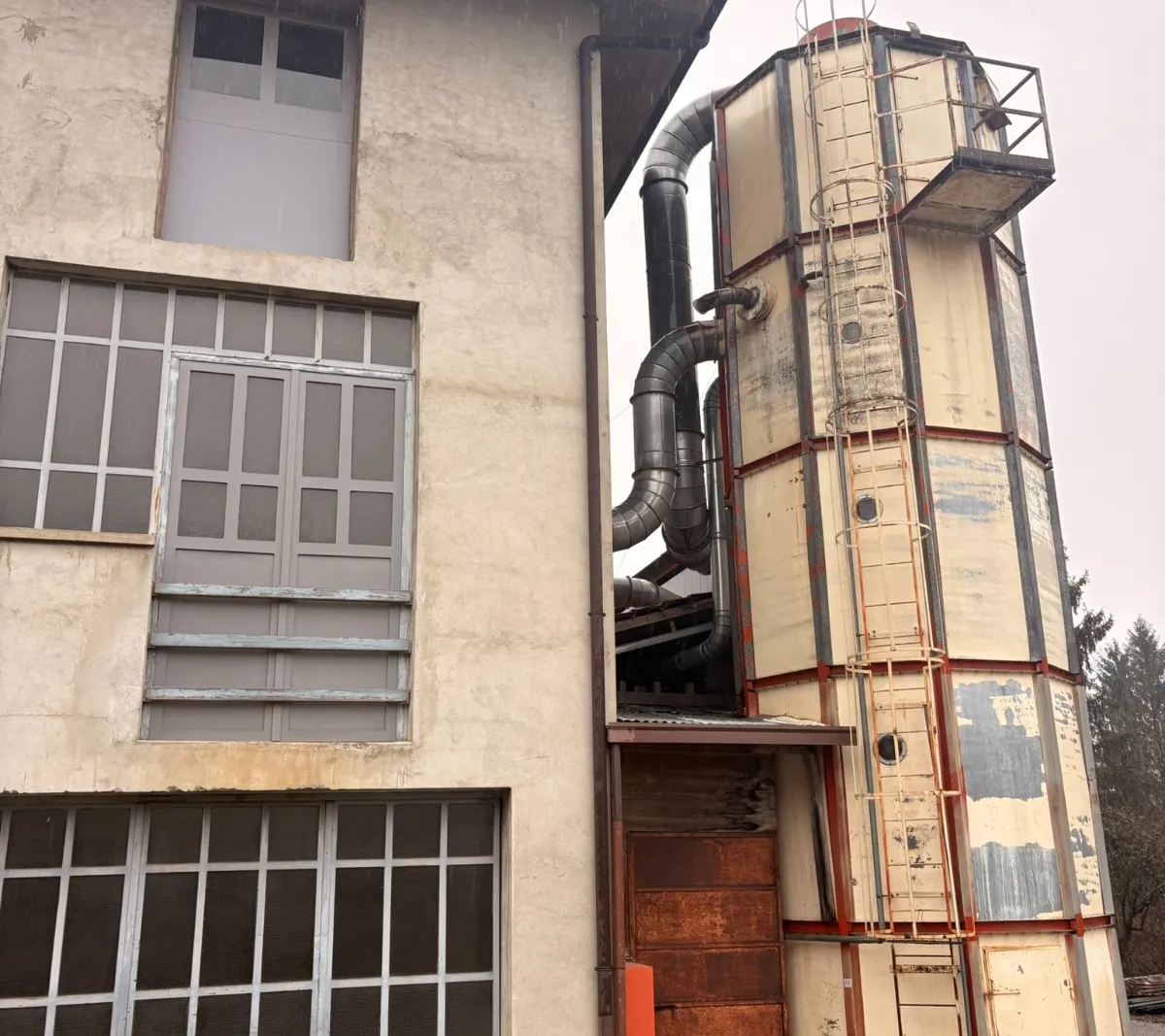 Fabbricato, parte immobile funzionale all’attività e parte residenziale